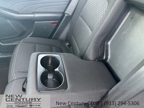 Used 2025 Ford Escape Active AWD/4WD image 14
