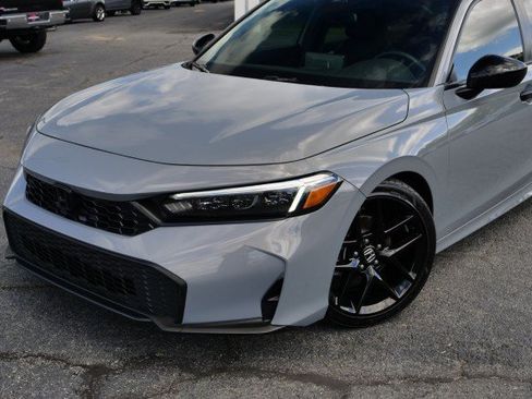 Used 2025 Honda Civic Sport image 43