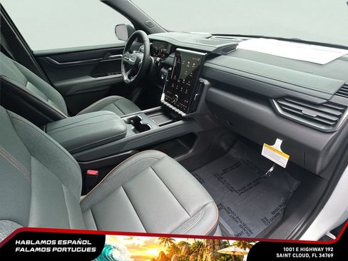 New 2026 GMC Acadia AT4 w/ Luxury Package AWD/4WD image 30