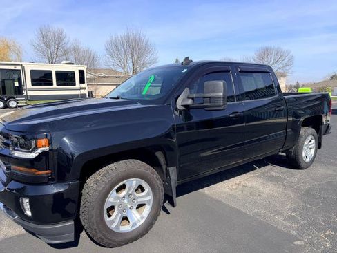 Used 2017 Chevrolet Silverado 1500 LT w/ All Star Edition AWD/4WD image 2