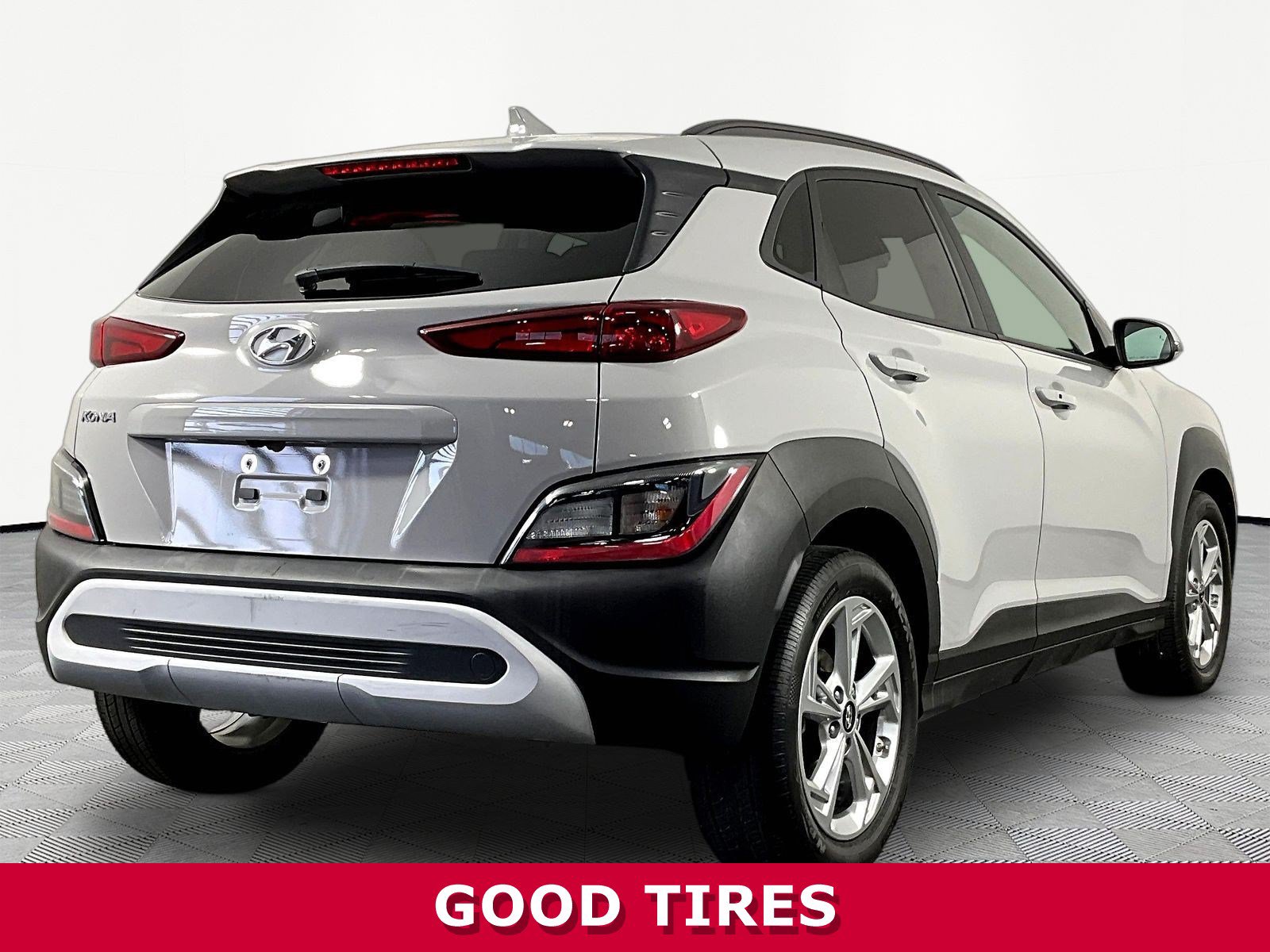 Used 2023 Hyundai Kona SEL FWD image 6