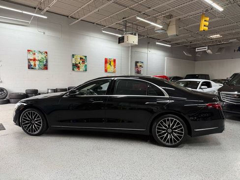 Used 2022 Mercedes-Benz S 580 4MATIC Sedan image 2