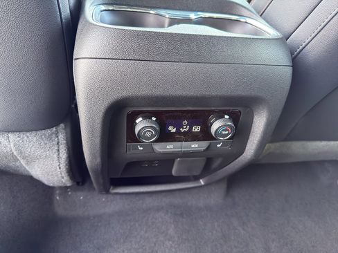 New 2026 Chevrolet Traverse RS image 25