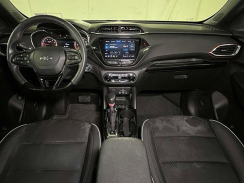 Used 2023 Chevrolet TrailBlazer RS w/ Sun and Liftgate Package AWD/4WD image 25