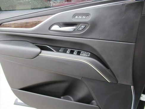 Certified 2024 Cadillac Escalade Sport Platinum w/ LPO, ONYX Package image 23