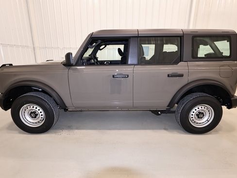 New 2026 Ford Bronco 4-Door image 6