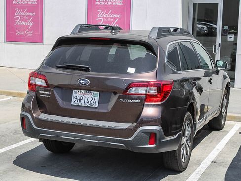 Used 2019 Subaru Outback 2.5i Limited AWD/4WD image 7