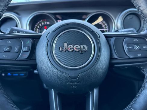 Used 2023 Jeep Wrangler Unlimited w/ Cold Weather Group image 25