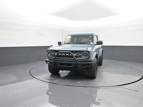 Certified 2022 Ford Bronco Black Diamond image 3