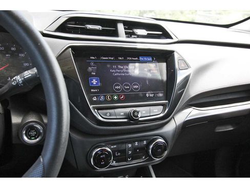 Used 2023 Chevrolet TrailBlazer LT w/ Convenience Package FWD image 22