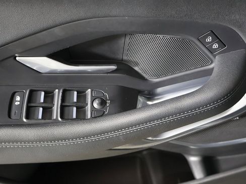 Used 2022 Jaguar E-PACE SE image 36