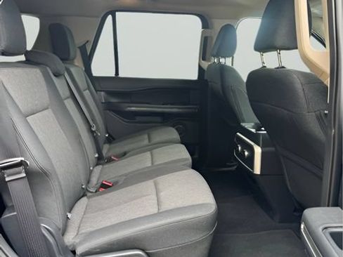 Used 2024 Ford Expedition XLT AWD/4WD image 27