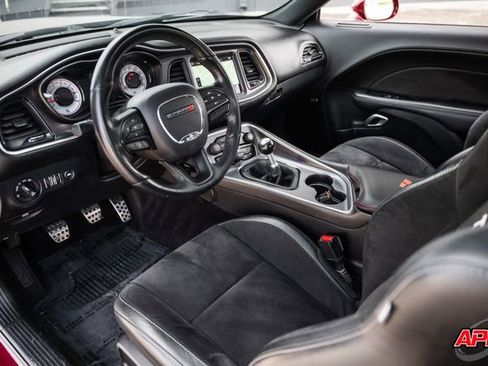 Used 2018 Dodge Challenger T/A image 2