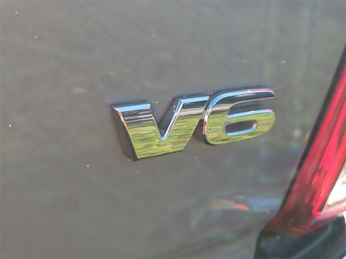 Used 2021 Toyota Tacoma SR image 14