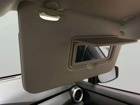 Used 2021 Nissan Versa S image 63