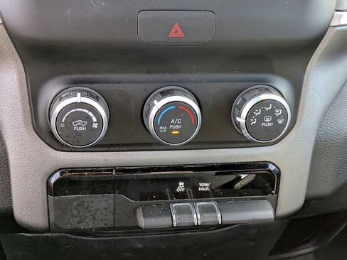 Used 2022 RAM 1500 Big Horn image 22