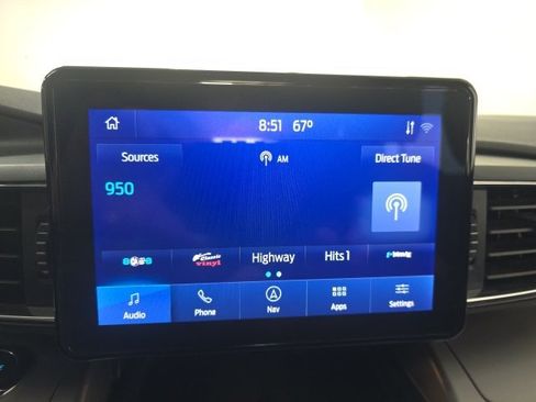 Used 2022 Ford Explorer XLT w/ Equipment Group 202A image 24