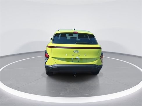 New 2026 Hyundai Kona SE image 7