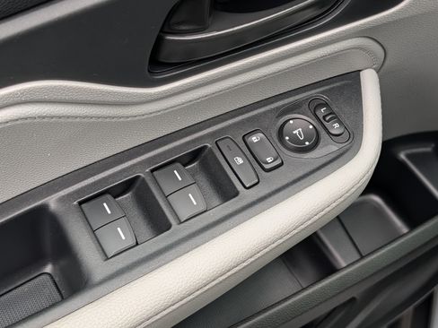 Used 2023 Honda Odyssey EX-L image 19