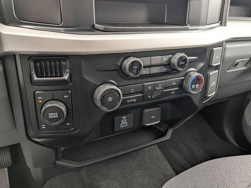New 2026 Ford F250 XL w/ STX Appearance Package AWD/4WD image 23