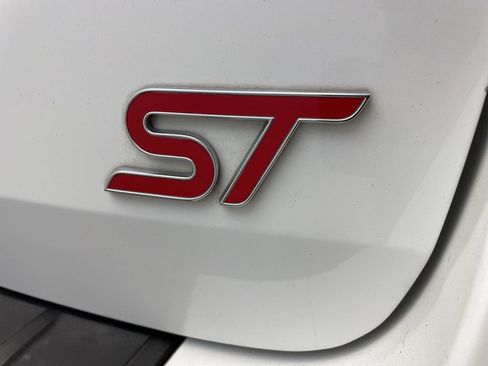 Used 2020 Ford Explorer ST w/ ST Street Pack image 8