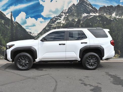 Certified 2025 Toyota 4Runner SR5 AWD/4WD image 7