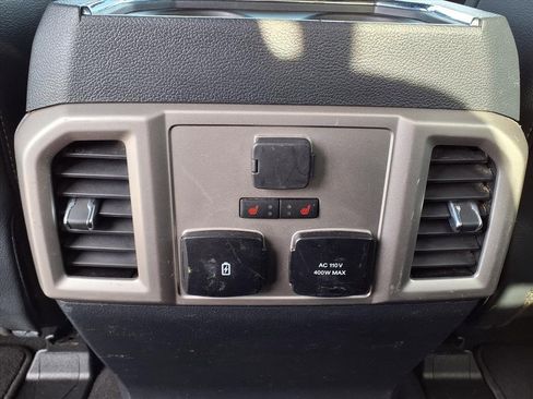 Used 2022 Ford F350 Lariat w/ Tremor Off-Road Package image 17