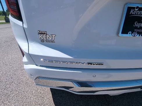 Used 2026 GMC Terrain Denali AWD/4WD image 9