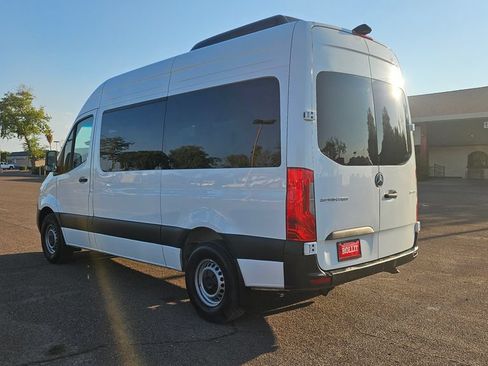 Used 2024 Mercedes-Benz Sprinter 2500 image 7