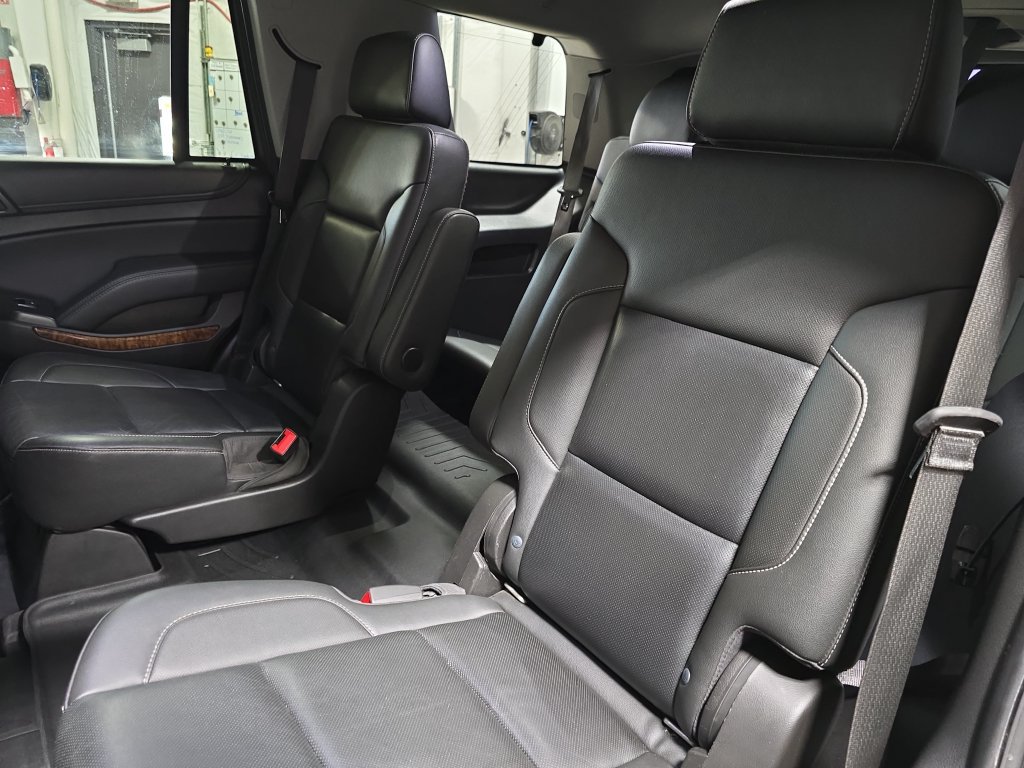 Used 2018 Chevrolet Tahoe Premier AWD/4WD image 16
