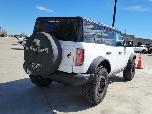 New 2025 Ford Bronco Badlands image 3