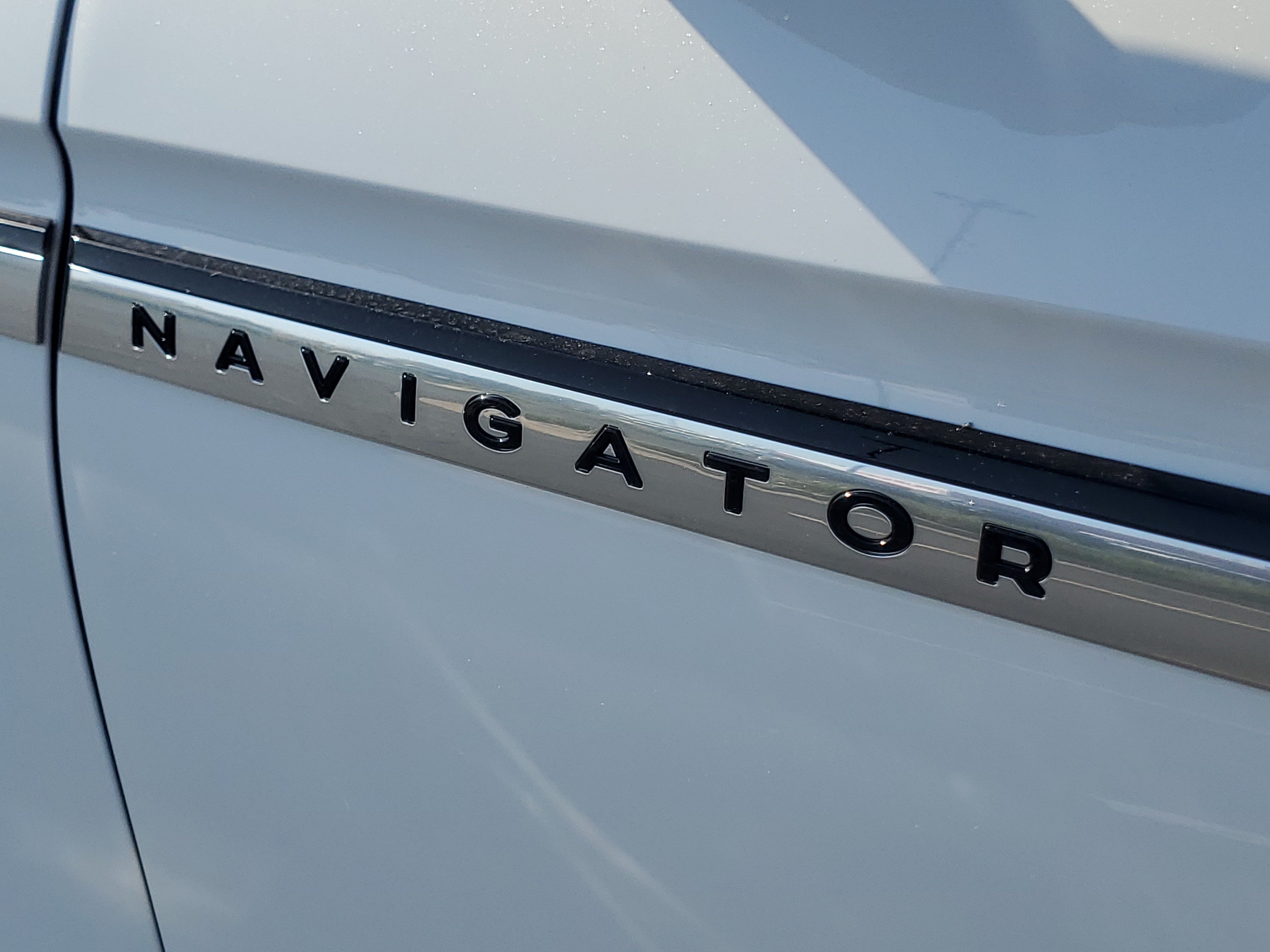 New 2027 Lincoln Navigator Reserve AWD/4WD image 7