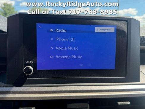 Used 2025 Toyota 4Runner SR5 AWD/4WD image 18