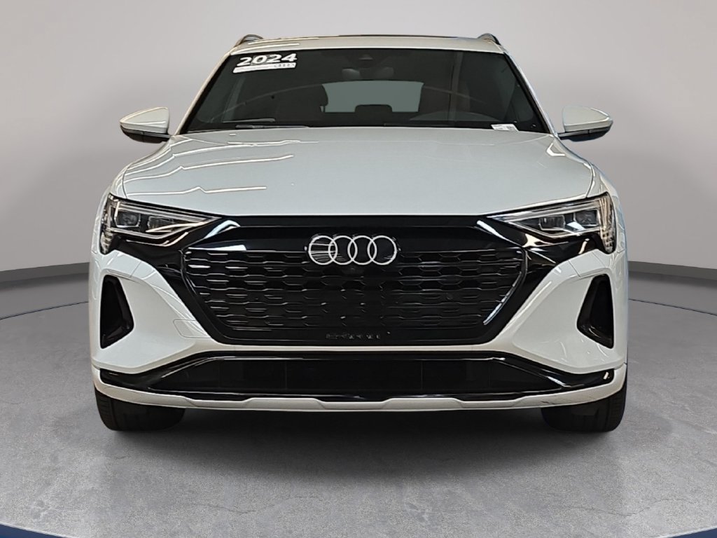 Certified 2024 Audi Q8 e-tron Premium Plus AWD/4WD image 2