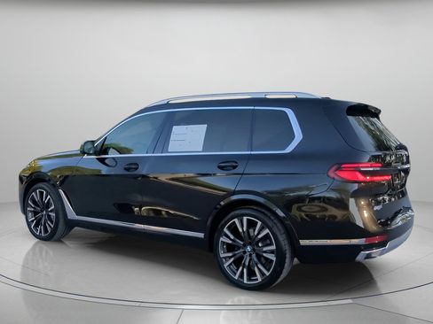 Used 2025 BMW X7 xDrive40i w/ Premium Package AWD/4WD image 19