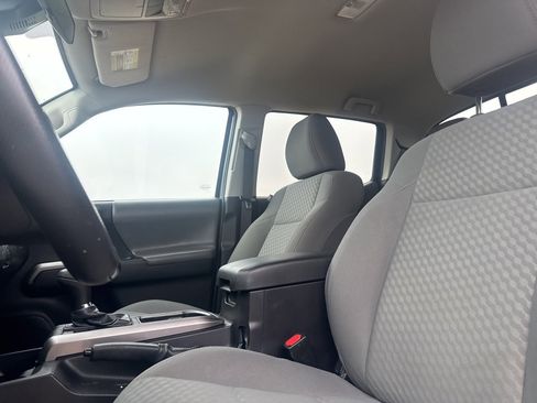 Used 2023 Toyota Tacoma SR5 image 33