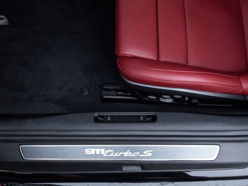 Certified 2025 Porsche 911 Turbo S AWD/4WD image 21