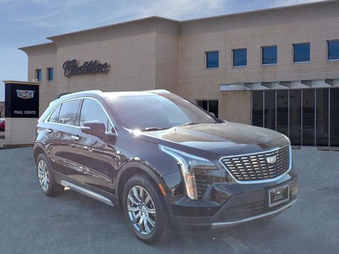 Certified 2023 Cadillac XT4 Premium Luxury w/ Cold Weather Package image 3