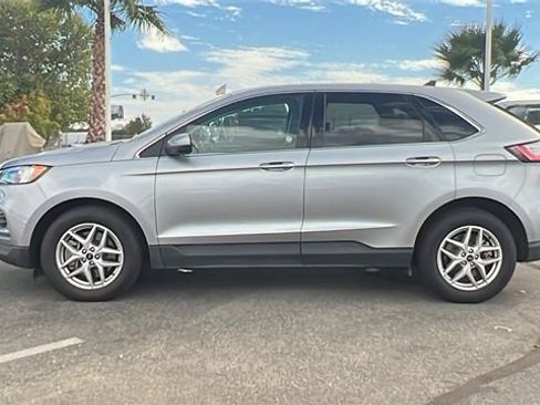 Used 2024 Ford Edge SEL image 6