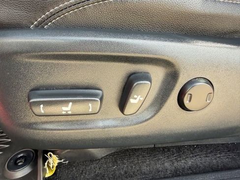 Certified 2022 Toyota 4Runner SR5 Premium w/ Moonroof Package image 27