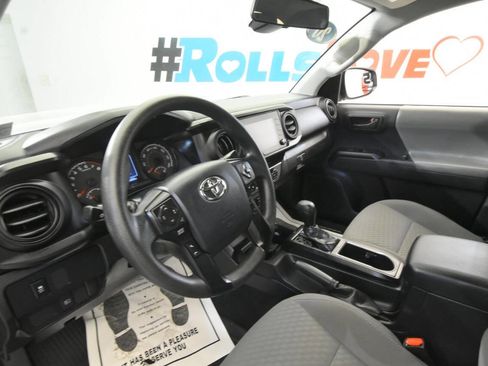 Used 2020 Toyota Tacoma SR w/ SX Package AWD/4WD image 11