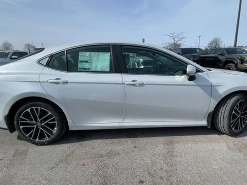 New 2026 Toyota Camry XLE image 9