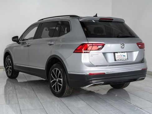Used 2021 Volkswagen Tiguan SE FWD image 8