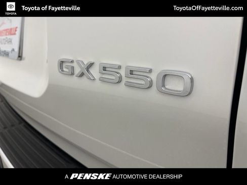 Used 2026 Lexus GX 550 w/ Cold Area Package image 4