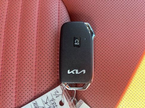 Certified 2023 Kia Sportage SX image 26