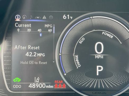 Used 2024 Lexus ES 300h w/ Premium Package FWD image 4