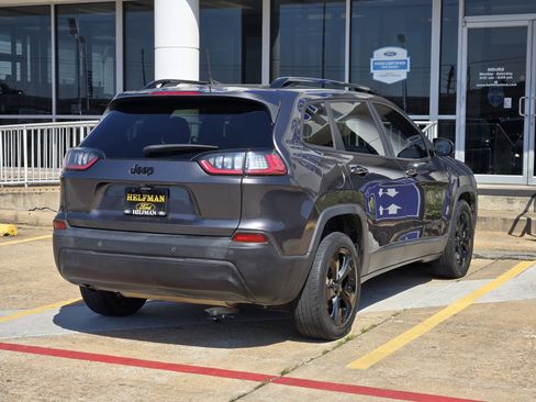 Used 2020 Jeep Cherokee Latitude Plus FWD image 4
