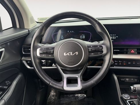Used 2023 Kia Sportage EX image 12