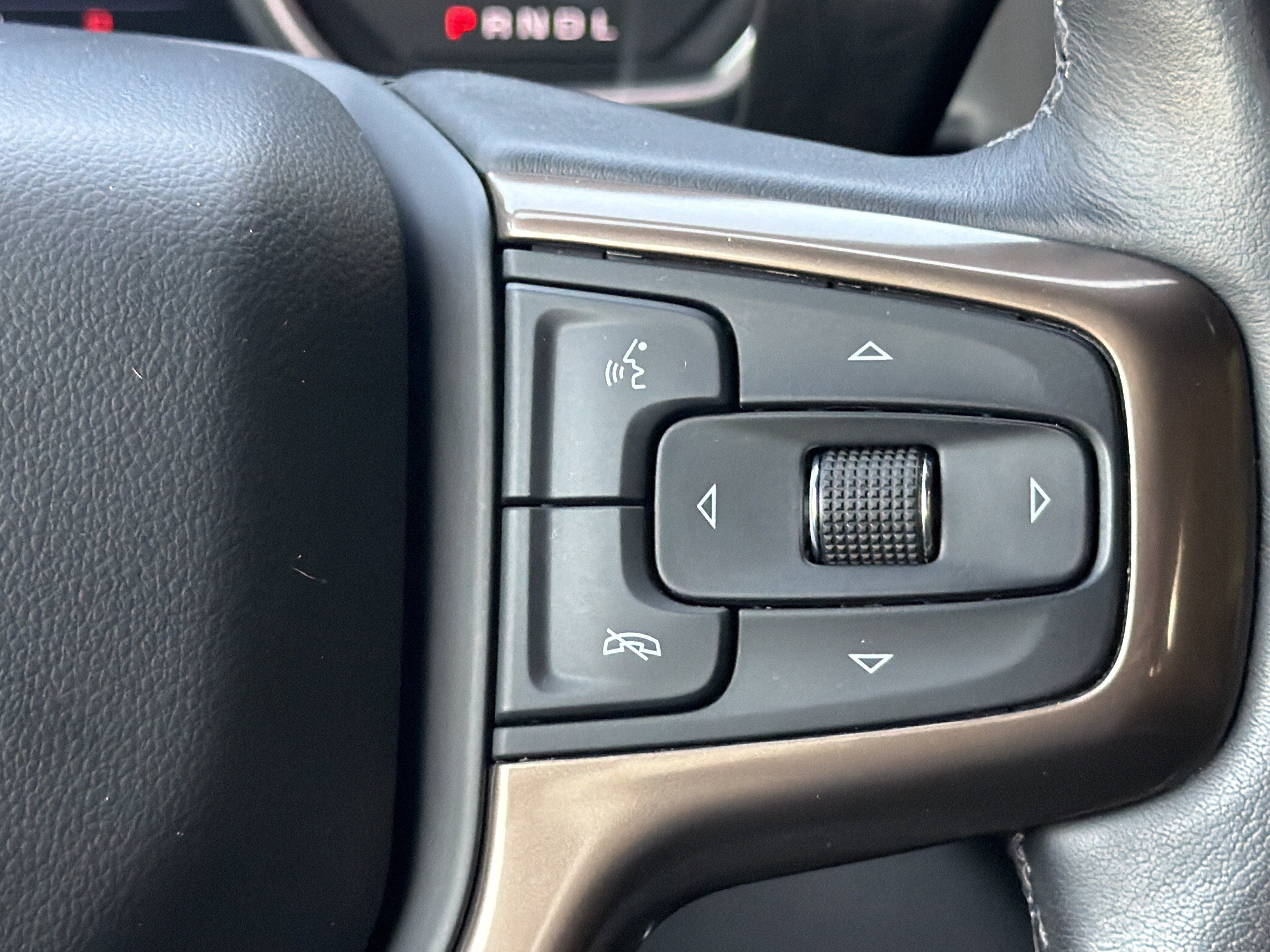 Used 2021 Chevrolet Silverado 1500 High Country w/ Technology Package AWD/4WD image 39