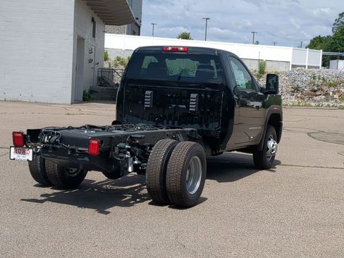 New 2026 GMC Sierra 3500 Pro w/ Convenience Package AWD/4WD image 4